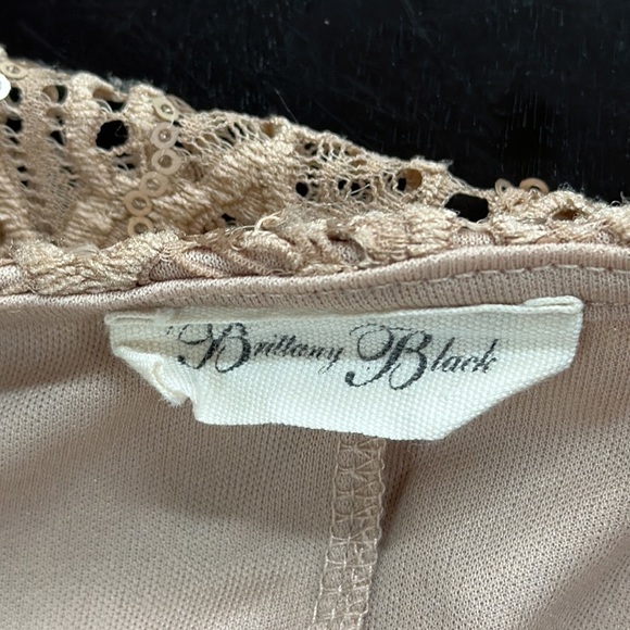 Sequin batwing half sleeve gold top SZ M/L - Picture 5 of 8